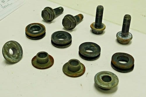 CF MOTO 650 NK NAKED  L+R PILLION GRAB RAIL BOLT KIT    YELLOW 13   #1(LOC-F)