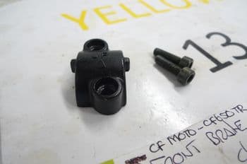 CF MOTO CF650 - 2 TR FRONT BRAKE HANDLEBAR CLAMP. (LOC-C)