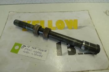 CF MOTO CF650 - 2 TR FRONT WHEEL AXLE & SPACERS. (LOC-C)