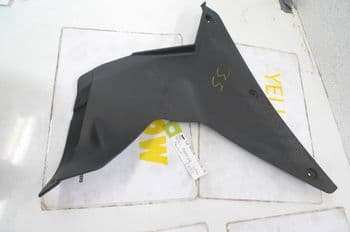 CF MOTO CF650 - 2 TR INFILL FAIRING A010-040035 (35). (LOC-C)