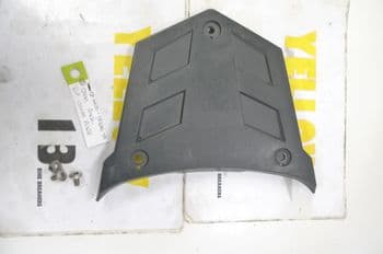 CF MOTO CF650 - 2 TR REAR RACK TOP COVER A010-140202. (LOC-C)