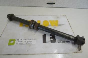 CF MOTO CF650 - 2 TR REAR WHEEL AXLE & SPACERS. (LOC-C)