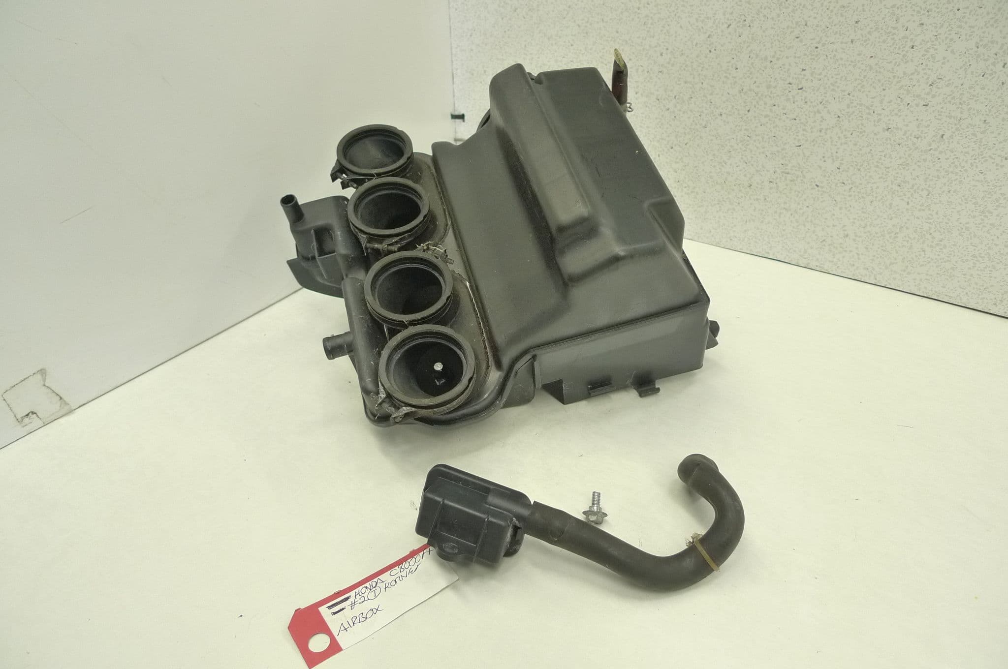 HONDA CB600 FX HORNET AIRBOX AIR BOX 2 LOC-C