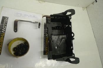 HONDA CB650 F 80111-MJE-D100 TRAY ABS MOD (LOC-F)