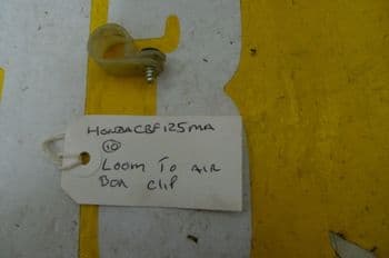 HONDA CBF 125 CBF125 . WIRING HARNESS TO AIR BOX CLIP (WEB-STOCK) (LOC-C)