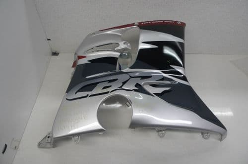 HONDA CBR1000,  RIGHT FAIRING COWL COMP R MIDDLE 64320-MZ2A-0000 HURRICANE #88 (U4R)