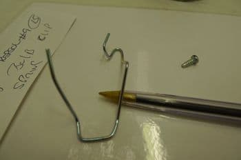 HONDA CBR125 RSF FRONT HEADLIGHT BULB SPECIAL SPRING & SCREW #9 (CON-B)