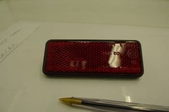 HONDA CBR125 RSF REAR REFLECTOR #9 (CON-B)
