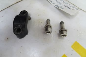 HONDA CBR600 F4 i FRONT BRAKE HANDLEBAR CLAMP #4 (LOC-D)