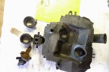 HONDA NT650 V AIRBOX UNIT #5(LOC-C)