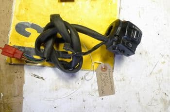 HONDA NT650 V RIGHT SWITCH GEAR #5(LOC-C)