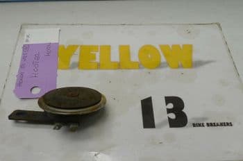 HONDA PCX125 HORN HOOTER. YELLOW 13 BIKE BREAKERS #2 (LOC-F)