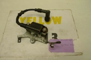 HONDA PCX125 IGNITION COIL & UT CAP LEAD. YELLOW 13 BB #2 (LOC-F)