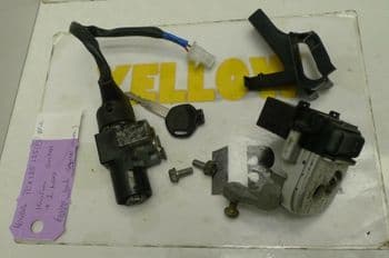 HONDA PCX125 IGNITION SWITCH + ONE KEY. YELLOW 13 BB #2 (LOC-F)