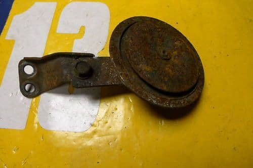 HONDA VFR750 F-J BREAKING. HOOTER HORN 12VOLT (88) ((WEB-STOCK))(A=SK) WRECKERS(CON-D)