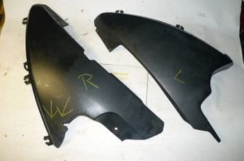 HONDA VFR750 FR   LEFT + RIGHT BELLY PAN COWL R UNDER + COWL l UNDER #4 (LOC-C)