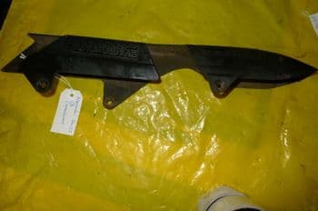 KAWASAKI BN125 BN 125 2000 CHAINGUARD CHAIN GUARD (LOC-C)