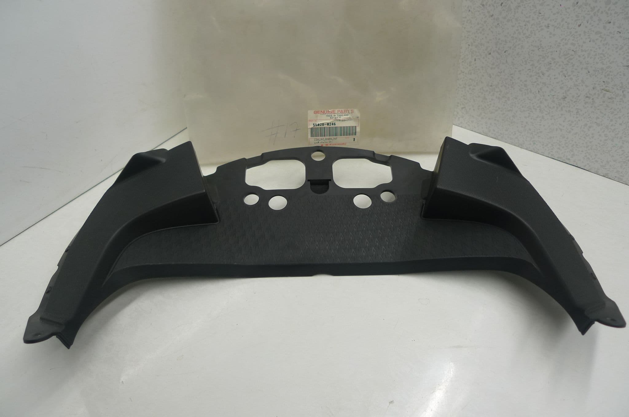 KAWASAKI ER 6-F COWLING INNER CNT 55028-0246 N O S 17 U4R