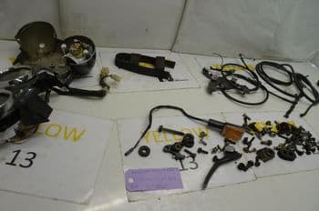 KAWASAKI ER5 C-1 BREAKING.  JOB LOT OF PARTS P.N.W.  (CON-D)
