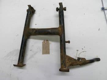 KAWASAKI GPZ250 SCORPION BREAKING. CENTER STAND ((WEB-STOCK))(A-SK) WRECKERS (LOC-A)