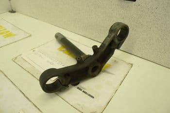 KAWASAKI GPZ500 S   BOTTOM YOKE  #2 (CON-B)