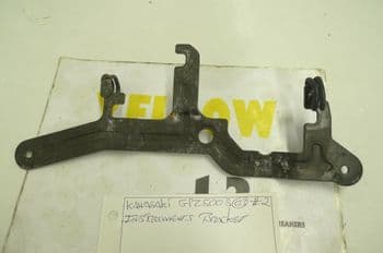 KAWASAKI GPZ500 S   INSTRUMENTS BRACKETS   #2 (CON-B)