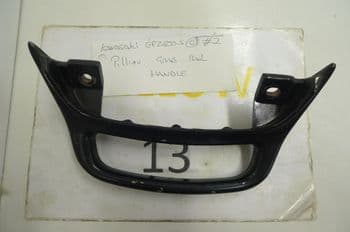 KAWASAKI GPZ500 S   PILLION GRAB RAIL & HANDLE   #2 (CON-B)