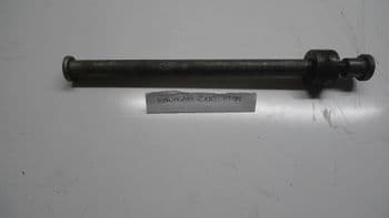 Kawasaki ZX10 1988 Rear wheel axel & spacers (LOC-C)