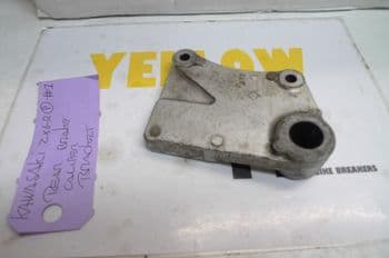 KAWASAKI ZX6-R BREAKING. REAR BRAKE CALIPER BRACKET #1((LOC-C))