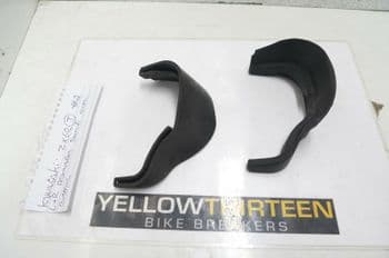 KAWASAKI ZX6-R  L+R RESONATOR  FAIRING COVER RUBBER COVERS x 2   #2(LOC-F)