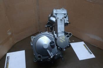 KAWASAKI ZZR600 BREAKING. ENGINE #4 (LOC-C)