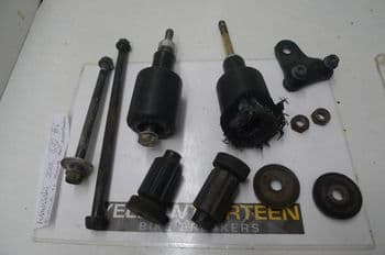 KAWASAKI ZZR600 BREAKING. ENGINE TO FRAME BOLT ASSORTMENT #4 (LOC-C)
