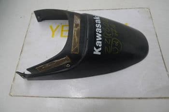 KAWASAKI ZZR600 BREAKING. FRONT FENDER REAR EXTENSION #4 (LOC-C)