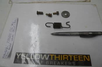 KAWASAKI ZZR600 BREAKING. REAR BRAKE LEVER SPRING + PARTS #4 (LOC-C)