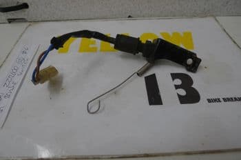 KAWASAKI ZZR600 BREAKING. REAR BRAKE SWITCH #4 (LOC-C)