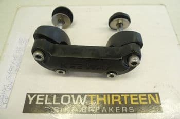 KEEWAY SUPERLIGHT 125 TOP YOKE 25mm HANDLEBAR CLAMPS (LOC-A)