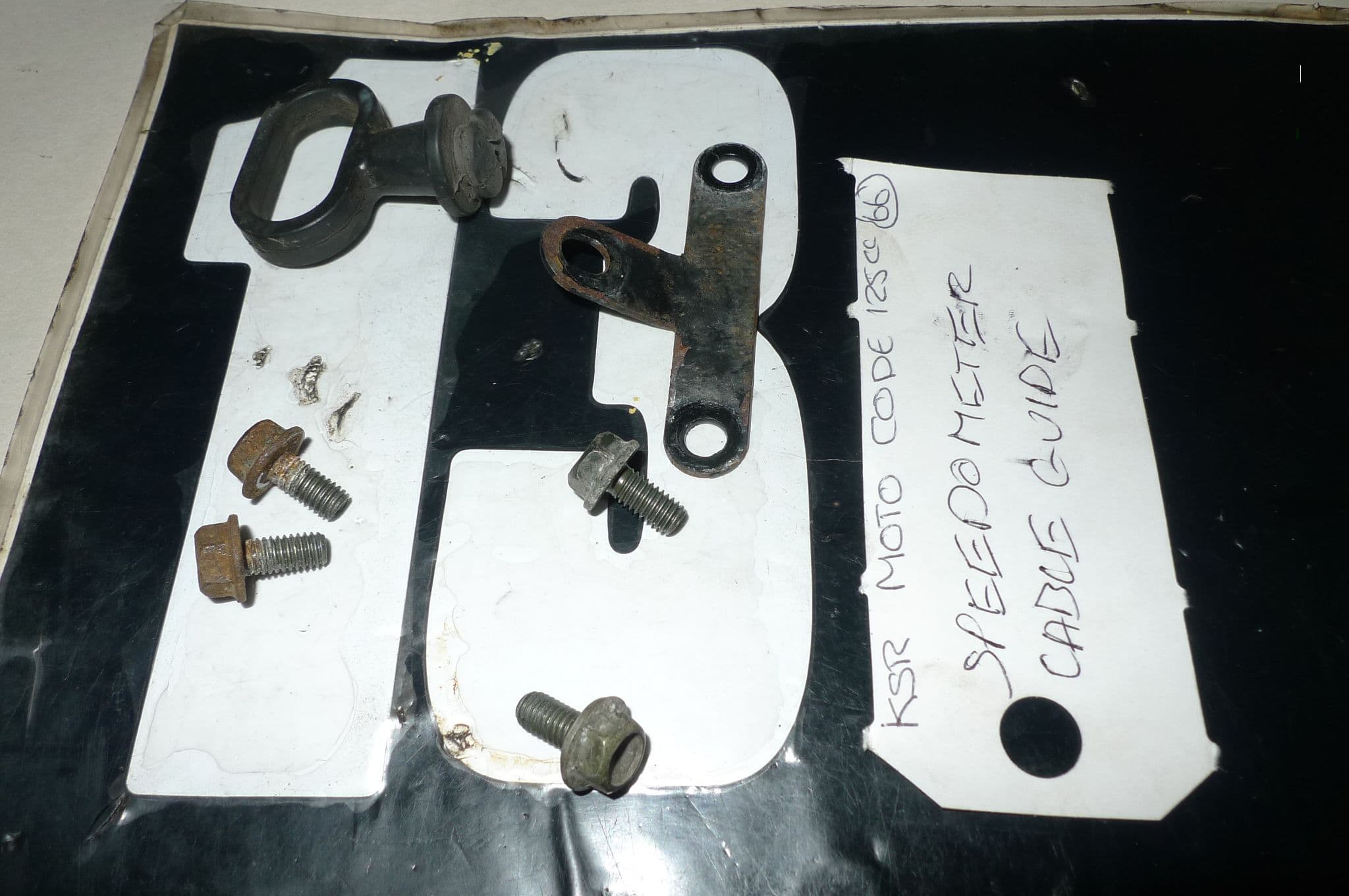 KSR MOTO CODE 125cc BREAKING SPEEDOMETER CABLE GUIDE LOCC