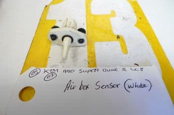 KTM 990 SUPER DUKE LC8 AIR BOX SENSOR (WHITE) (CON-B)