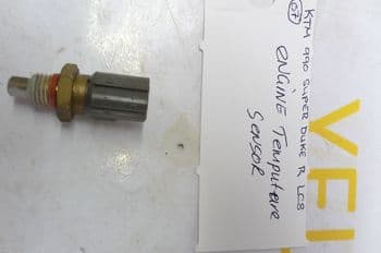 KTM 990 SUPER DUKE LC8 ENGINE TEMPERATURE SENSOR (CON-B)