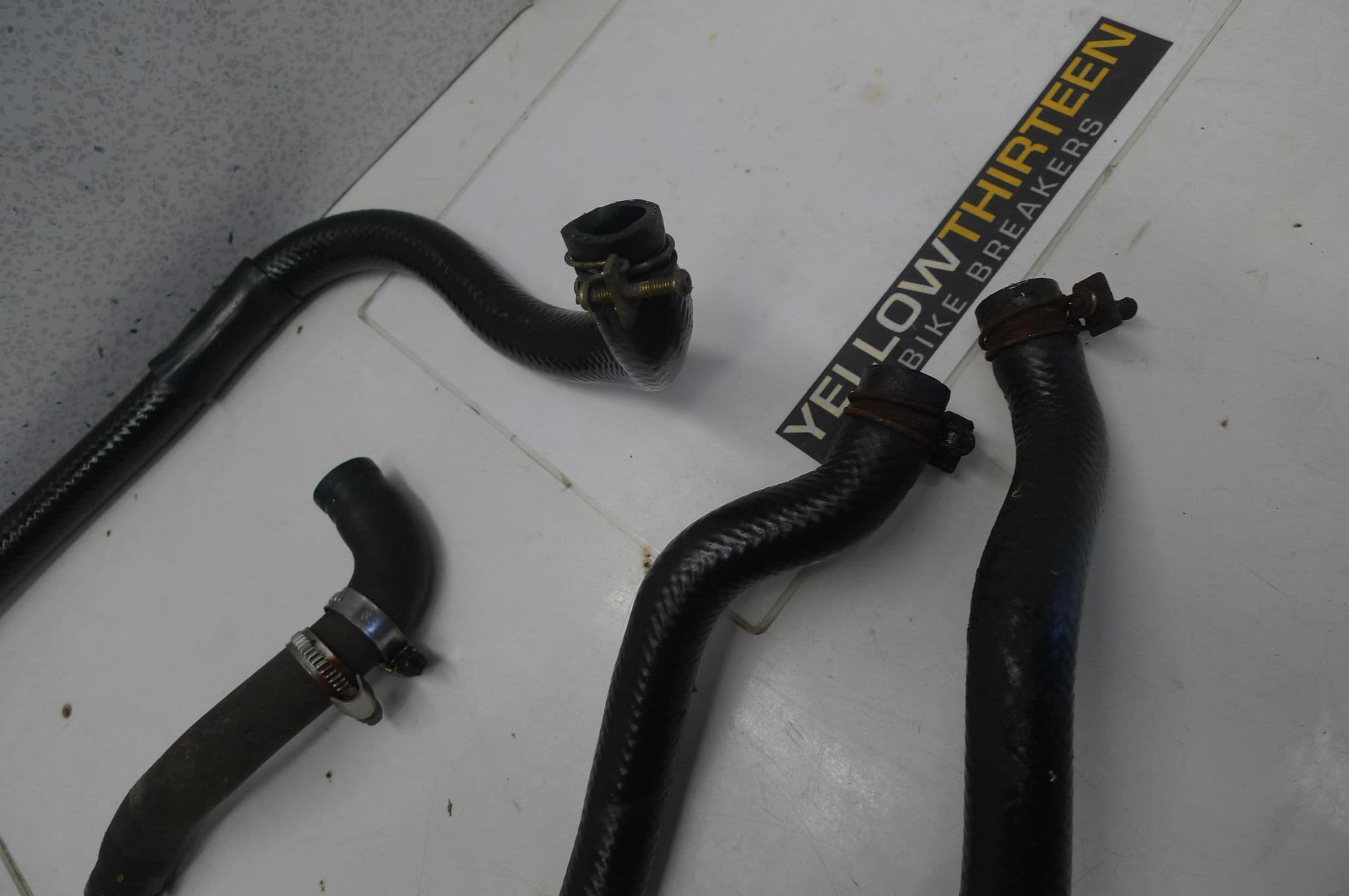 KYMCO DOWNTOWN 300 BREAKING RADIATOR HOSES RUBBER TYPE LOCC