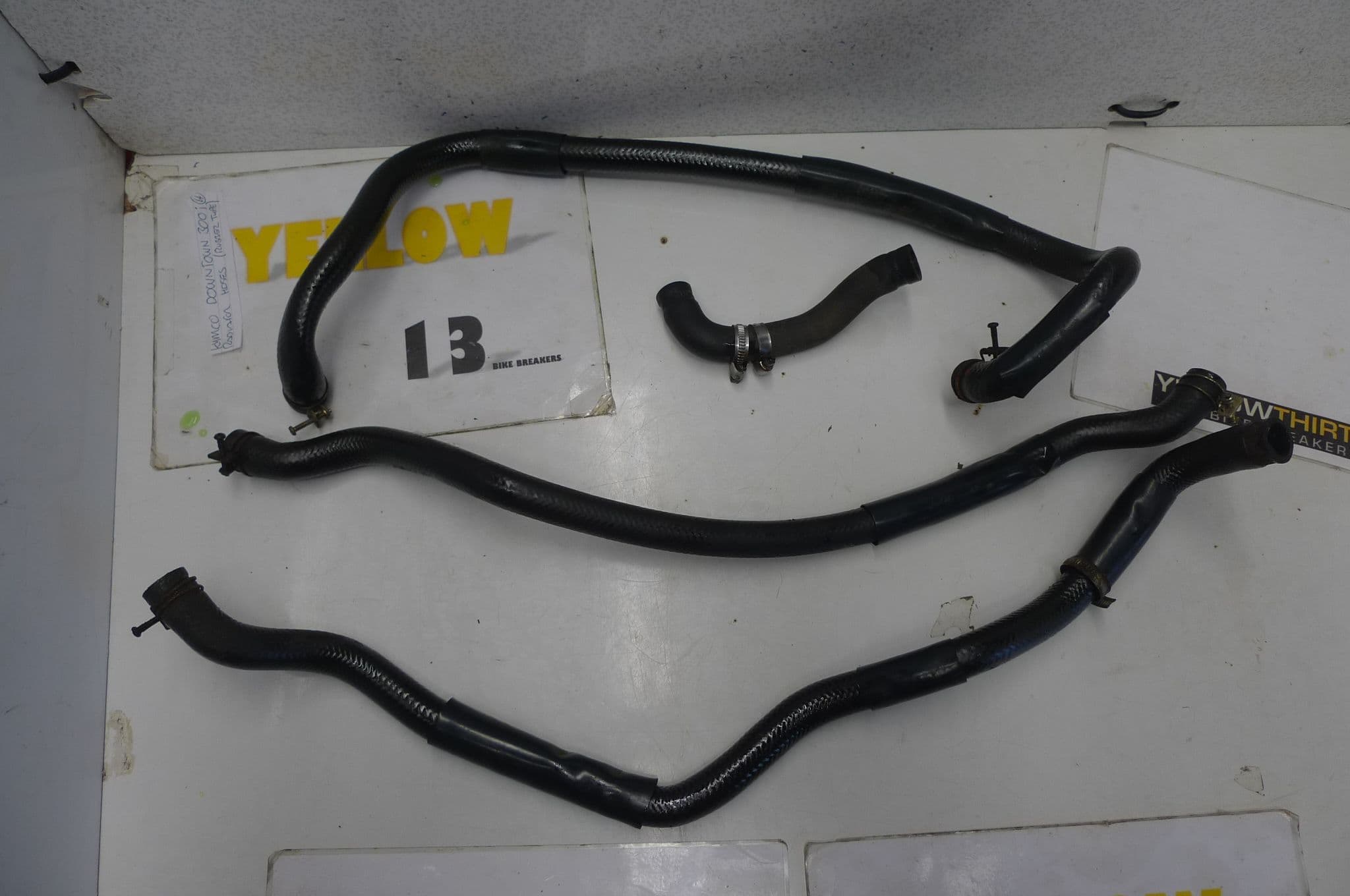 KYMCO DOWNTOWN 300 BREAKING RADIATOR HOSES RUBBER TYPE LOCC