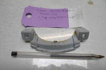 KYMCO PEOPLE ONE 125i BREAKING. CAP LEG SHIELD UP 81132-ALD9-B000-VN (LOC-A)