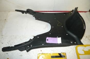 KYMCO PEOPLE ONE 125i BREAKING. FLOOR PANEL FAIRING PART (P) (LOC-A)