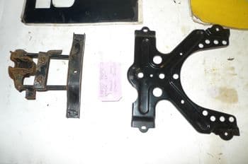 KYMCO PEOPLE ONE 125i BREAKING. FRONT FAIRING STAY & OTHER BRACKET (LOC-A)