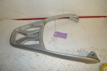 KYMCO PEOPLE ONE 125i BREAKING. REAR LUGGAGE RACK & PILLION GRAB RAIL (LOC-A)