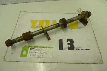 SKY JET SJ125-26   REAR WHEEL AXEL & SPACERS  (CON-B)