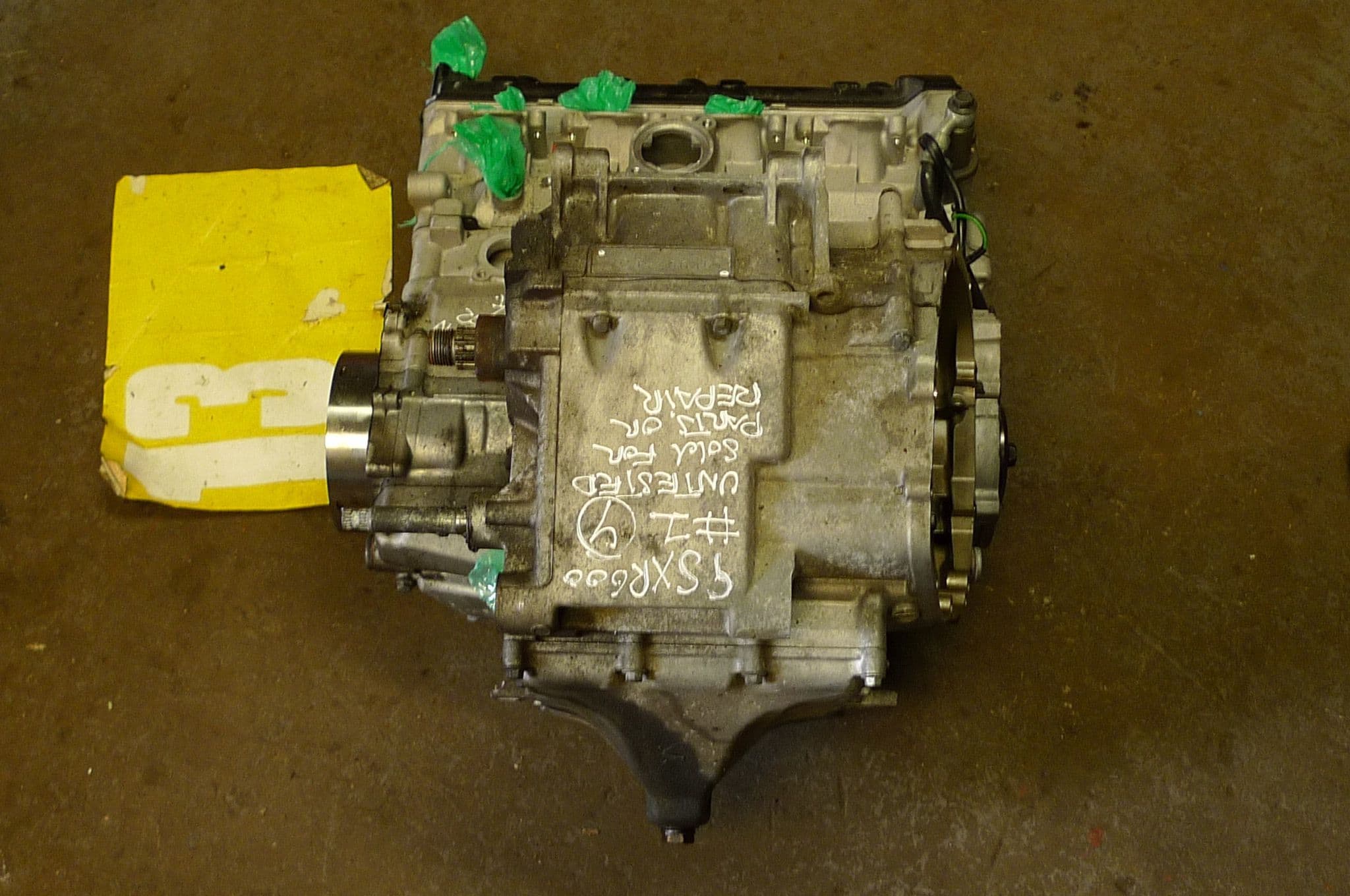 SUZUKI GSX-R600 COMPLETE ENGINE SOURCE OF SPARES 1 LOC-A