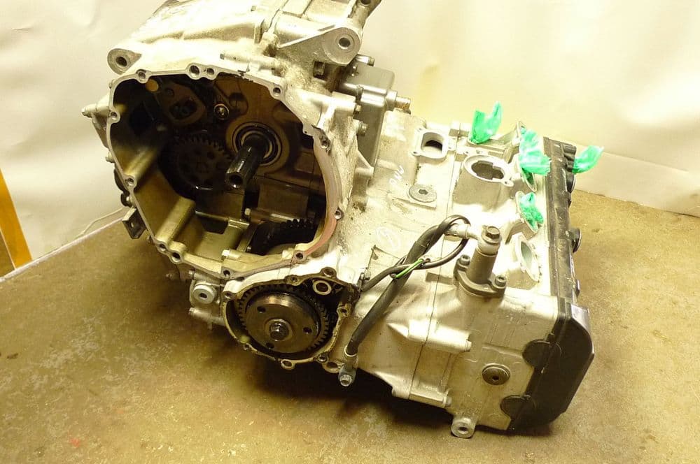 Gsx R600 Engine Inline SUZUKI GSX-R600 COMPLETE ENGINE SOURCE OF SPARES 1 LOC-A