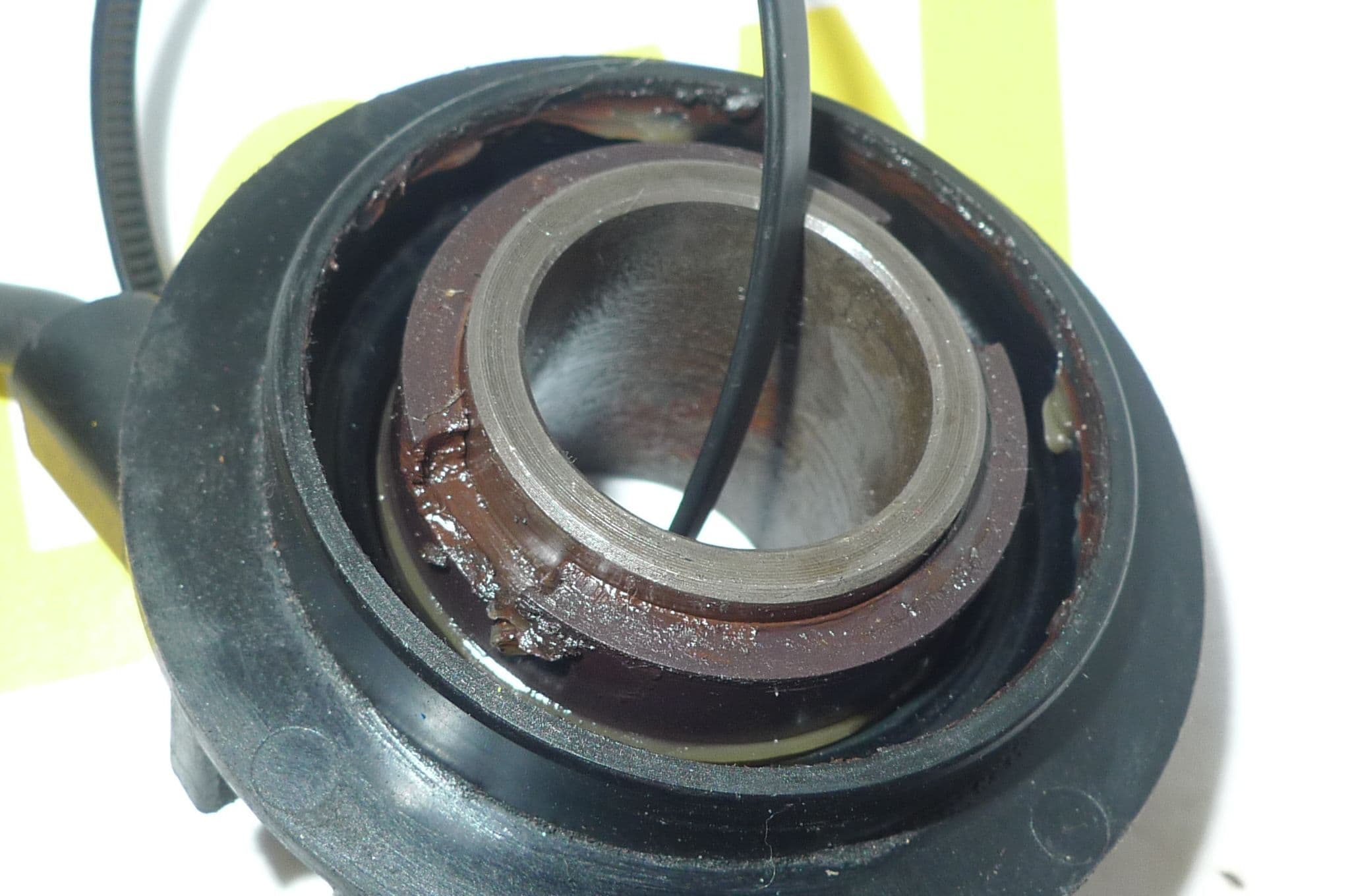 TRIUMPH SPRINT RS 955i BREAKING REQUEST A PART