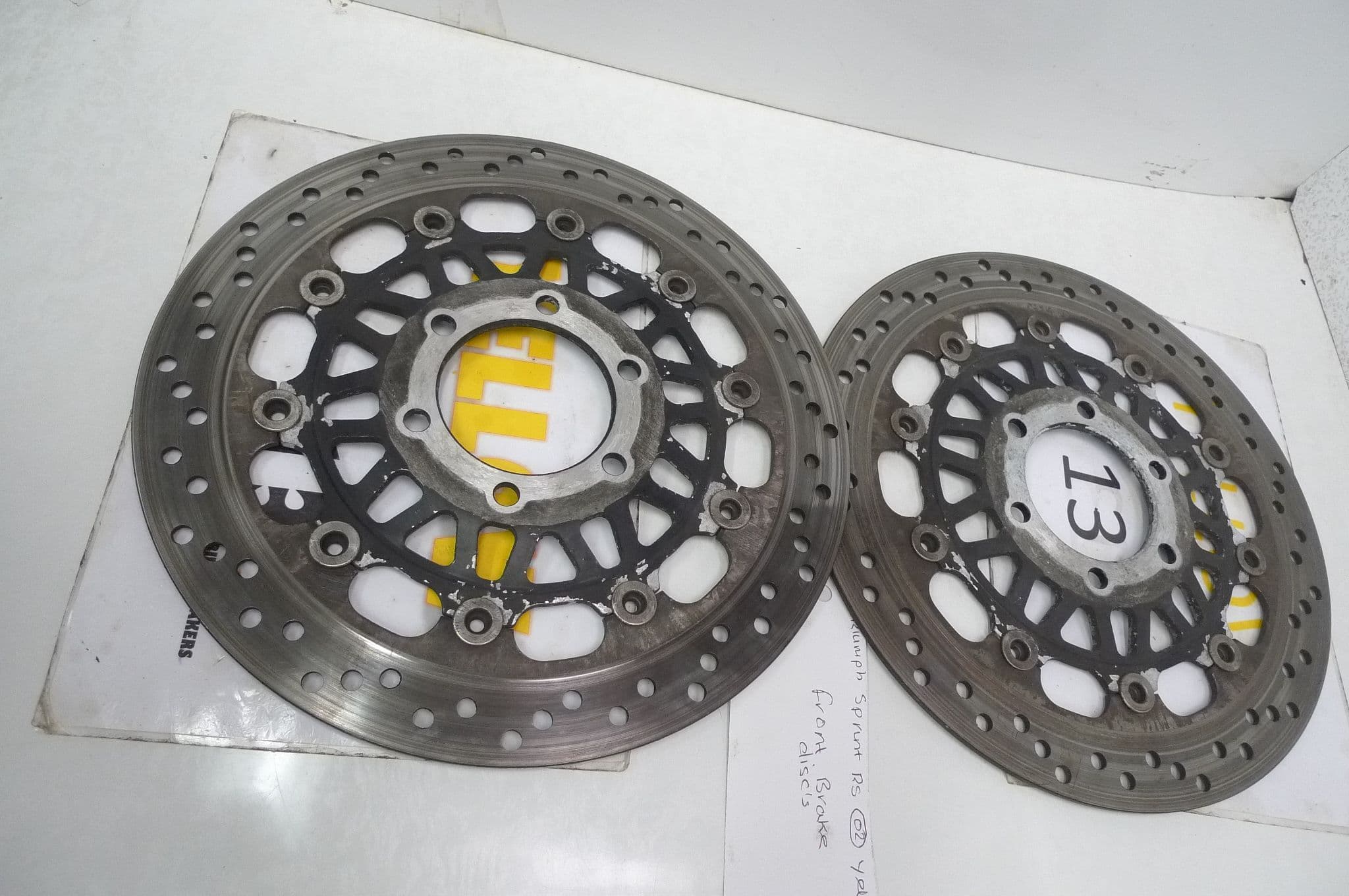 TRIUMPH SPRINT RS 955i BREAKING REQUEST A PART